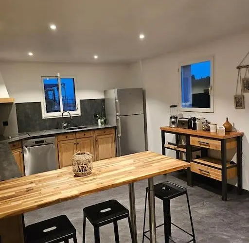 Superbe Bas De Villa Au Calme